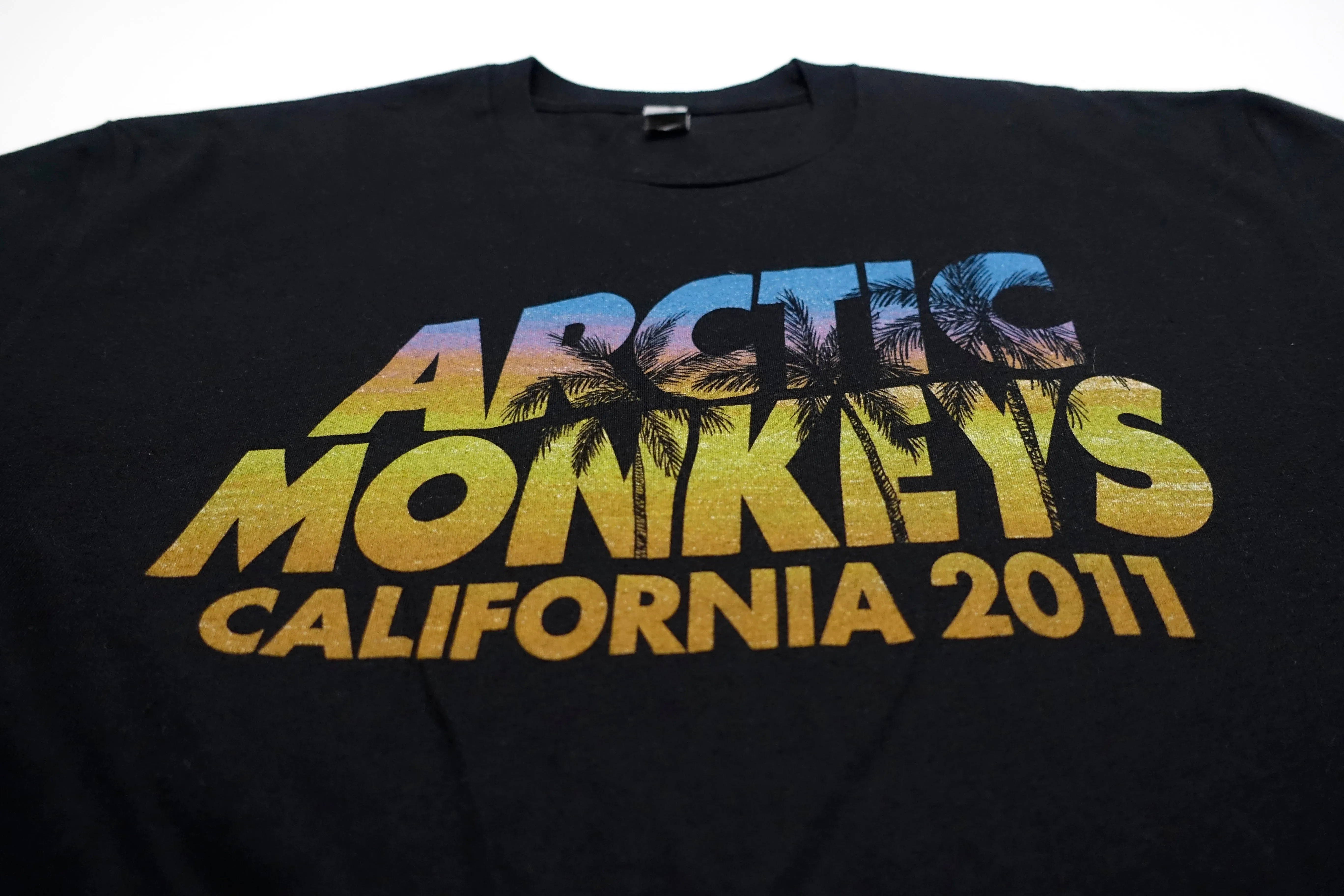 Arctic Monkeys - California 2011 / Suck It And See Tour Shirt Size Large