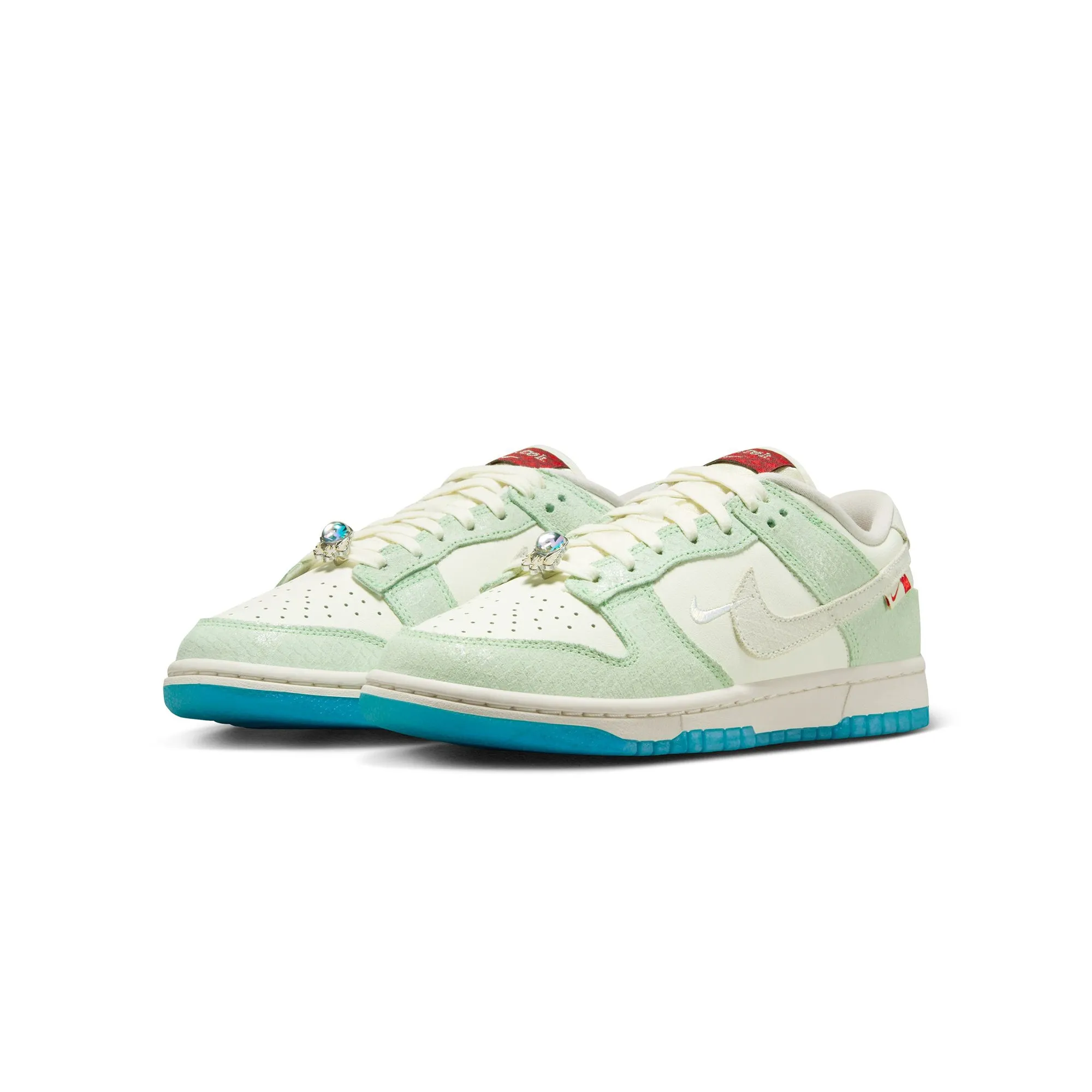 Nike Womens Dunk Low LX Shoes